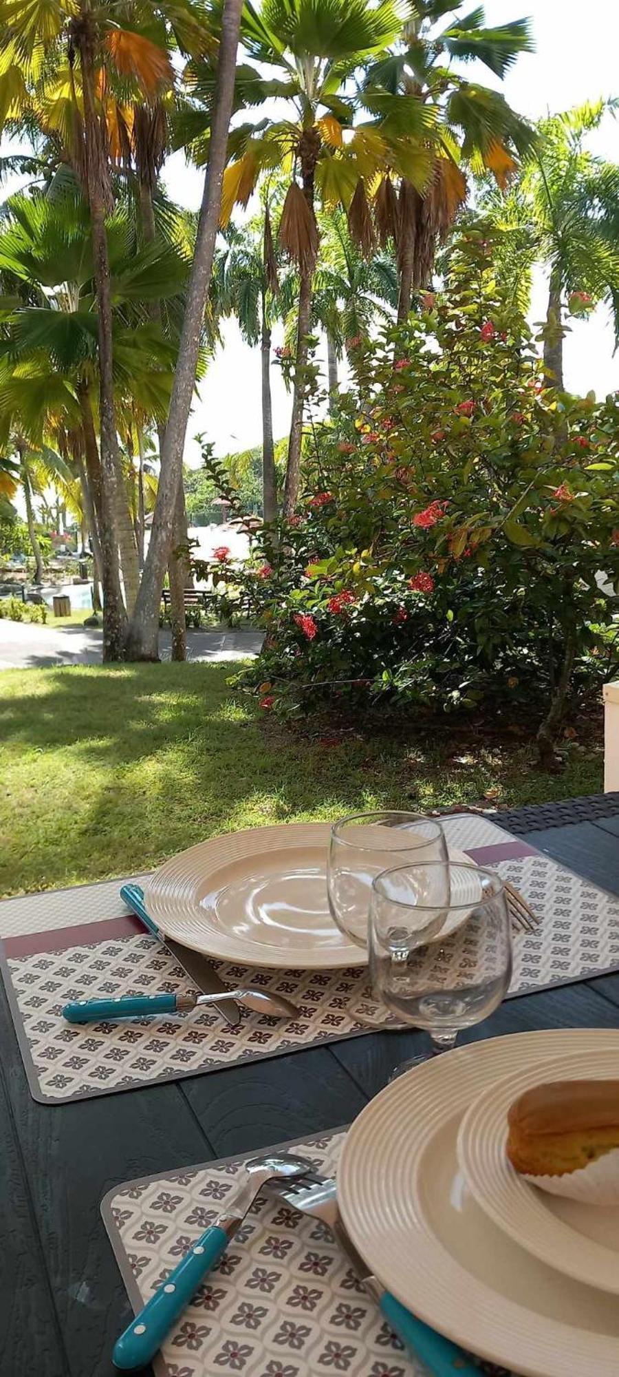 Caraibes Apparts-Resorts Sainte-Anne  Exterior foto